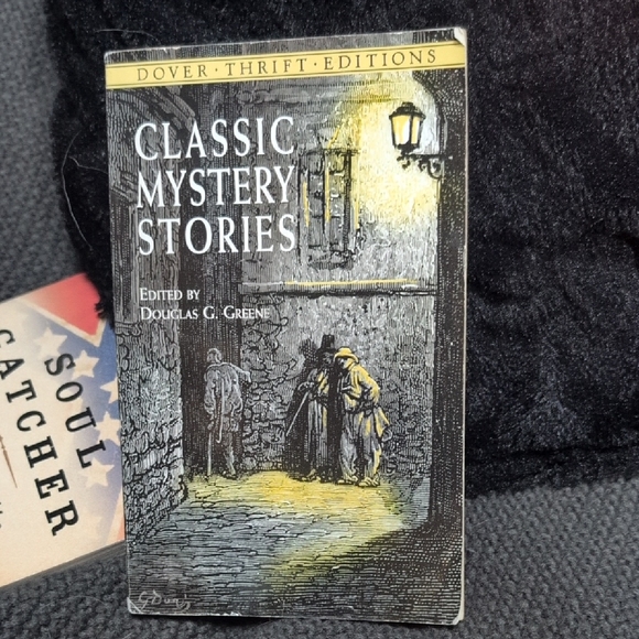 Classic Mystery Stories Book - Picture 1 of 2